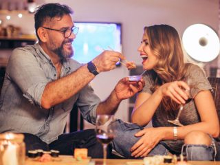 Top 5 Ways to Spend an Evening at Home Together in a Non-boring Way